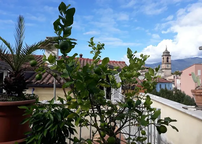 Via Roma 3* تيرني