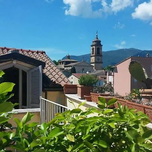 Via Roma بيت ضيافة تيرني