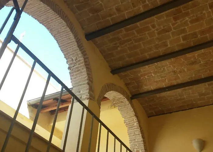 Via Roma 3* تيرني